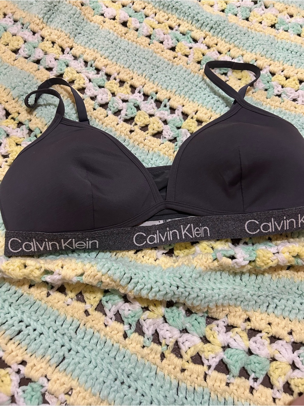 NWT Calvin Klein Lightly Lined Black Wireless Bra sz XL